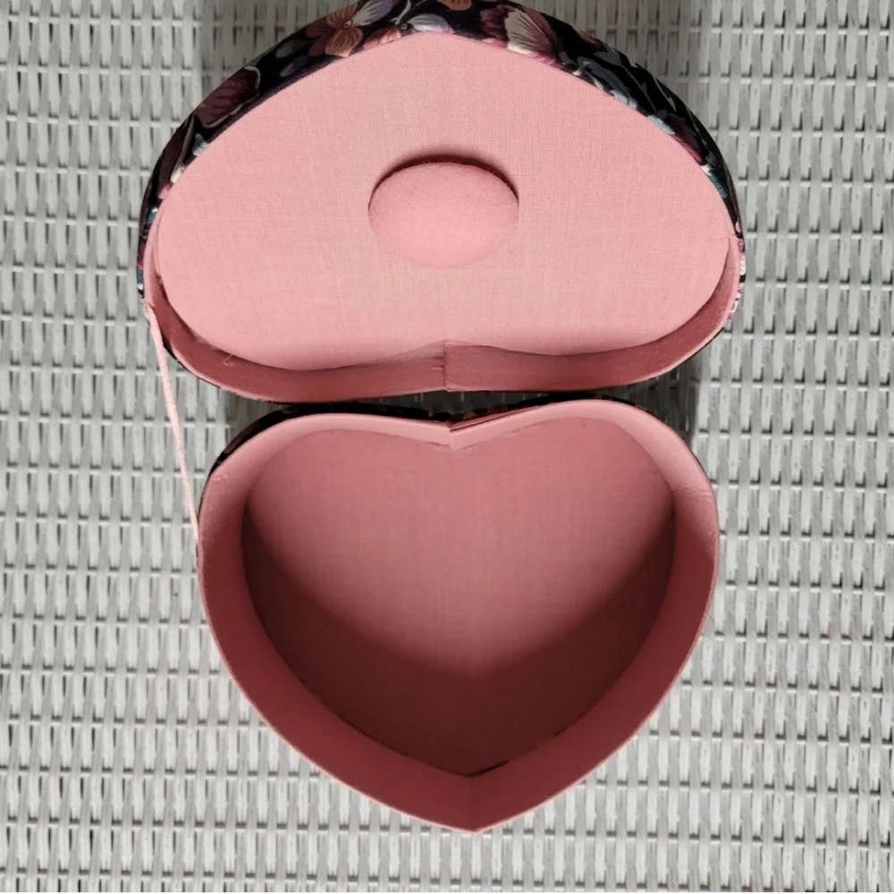 Floral Heart-Shaped Jewelry Box